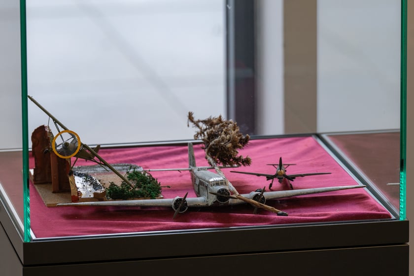 Wystawa miniatur modeli lotniczych w Centrum Historii Zajezdnia