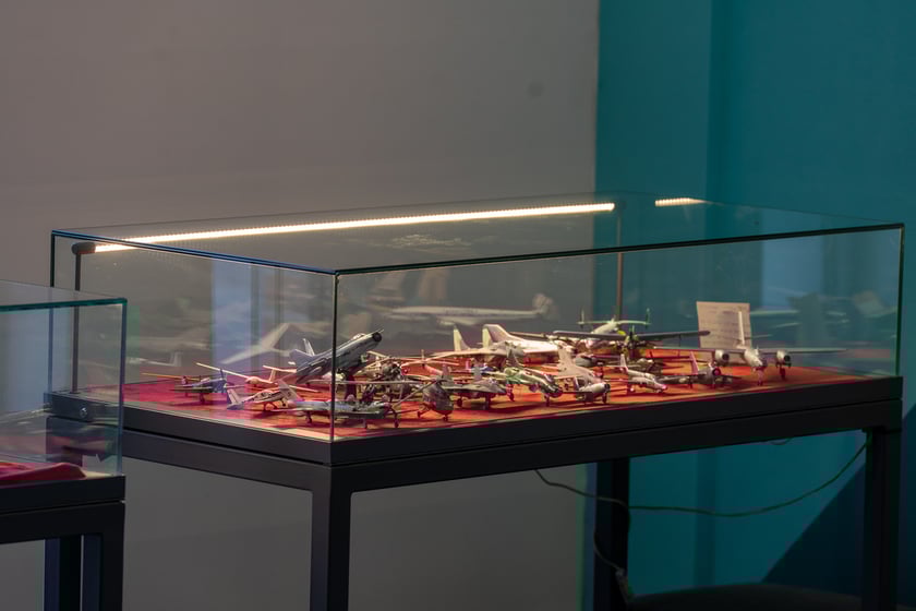 Wystawa miniatur modeli lotniczych w Centrum Historii Zajezdnia