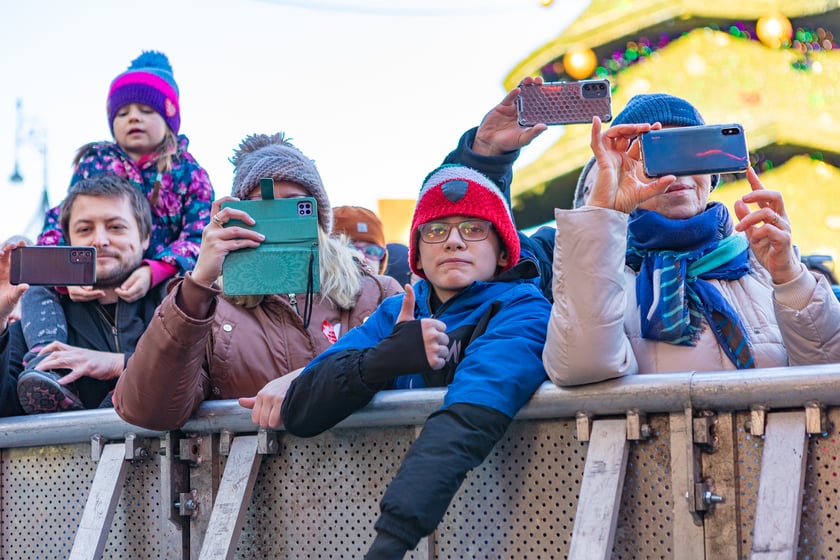 Zdjęcia z koncertów granych podczas WOŚP na Rynku i w Starym Klasztorze