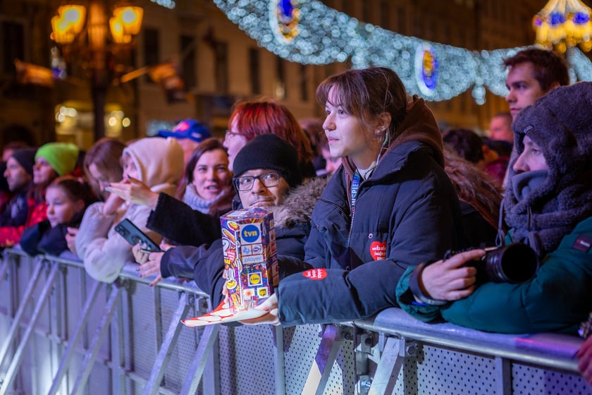 Zdjęcia z koncertów granych podczas WOŚP na Rynku i w Starym Klasztorze