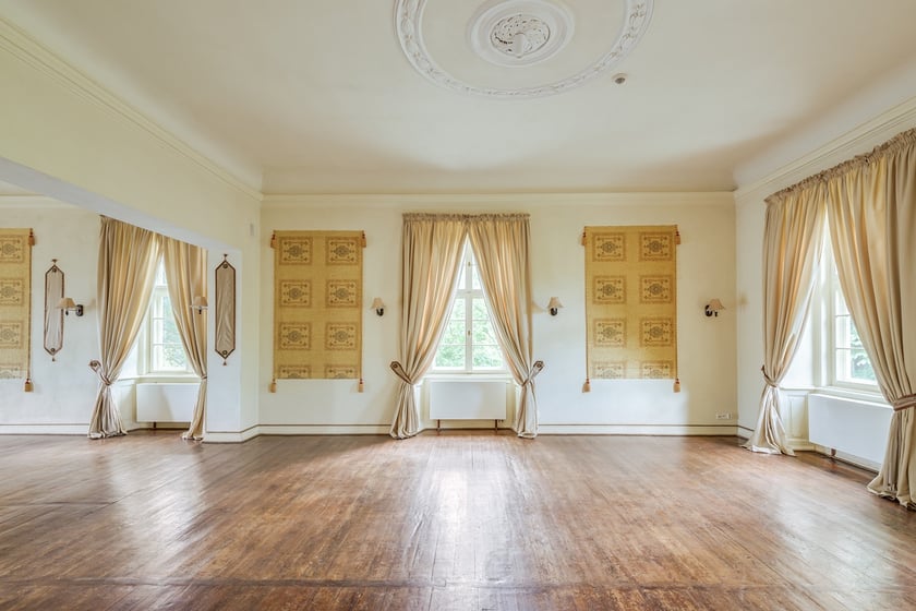 Zespół pałacowo-folwarczny w Samotworze