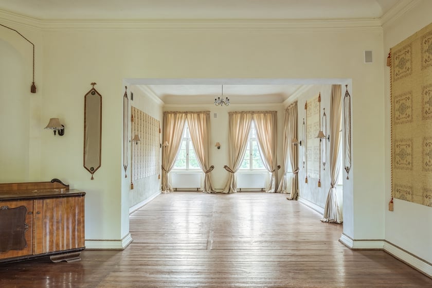 Zespół pałacowo-folwarczny w Samotworze