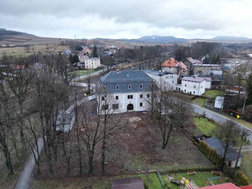 Dwór w Sędzisławiu