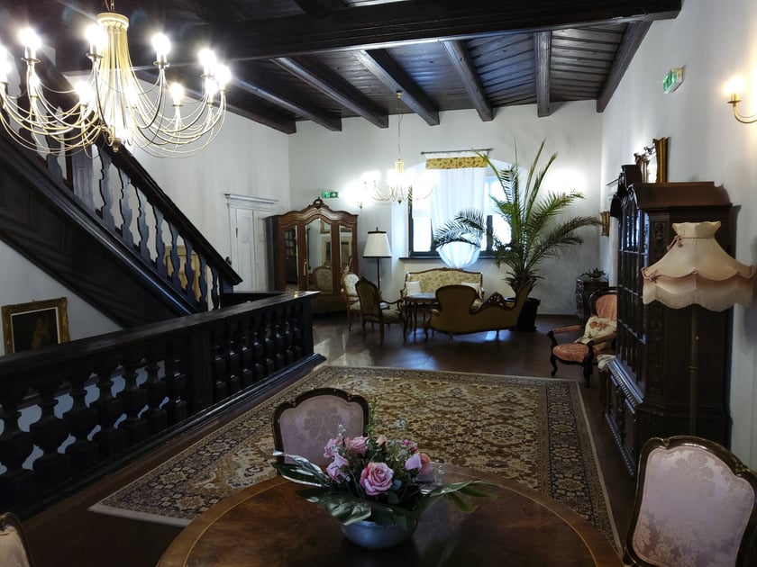 Dwór w Sędzisławiu