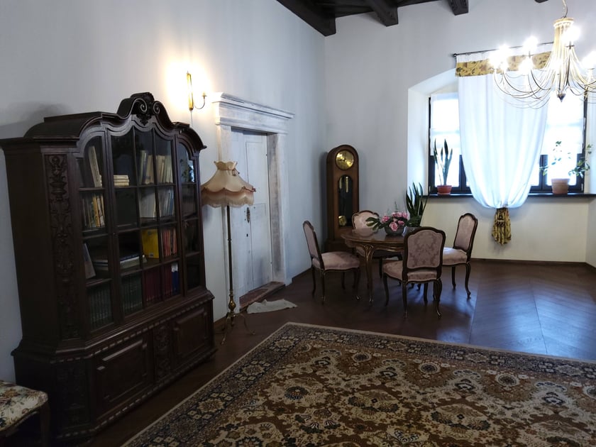 Dwór w Sędzisławiu