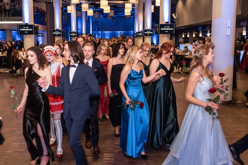 Studniówka maturzystów VII LO we Wrocławiu