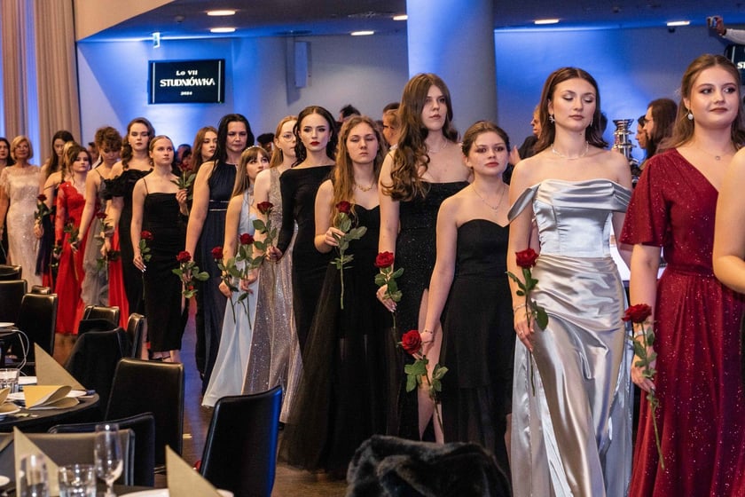 Studniówka maturzystów VII LO we Wrocławiu