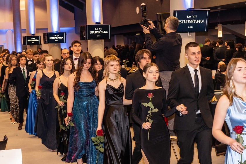 Studniówka maturzystów VII LO we Wrocławiu