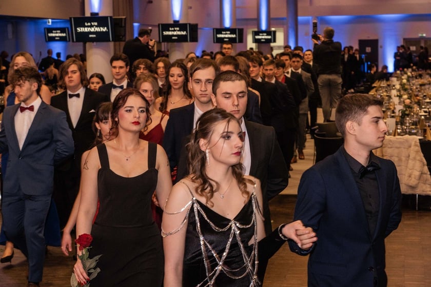 Studniówka maturzystów VII LO we Wrocławiu