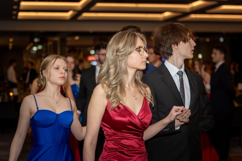 Studni&oacute;wka uczni&oacute;w&nbsp;klas maturalnych XIII LO im. Aleksandra Fredry we Wrocławiu