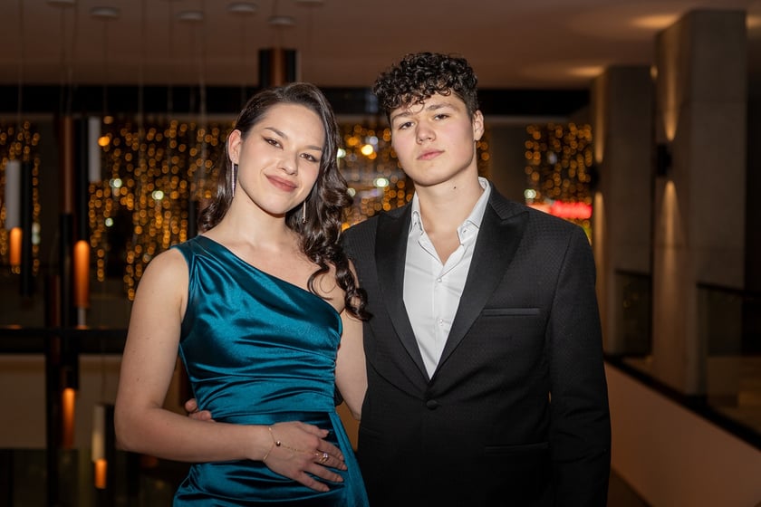 Studni&oacute;wka uczni&oacute;w&nbsp;klas maturalnych XIII LO im. Aleksandra Fredry we Wrocławiu