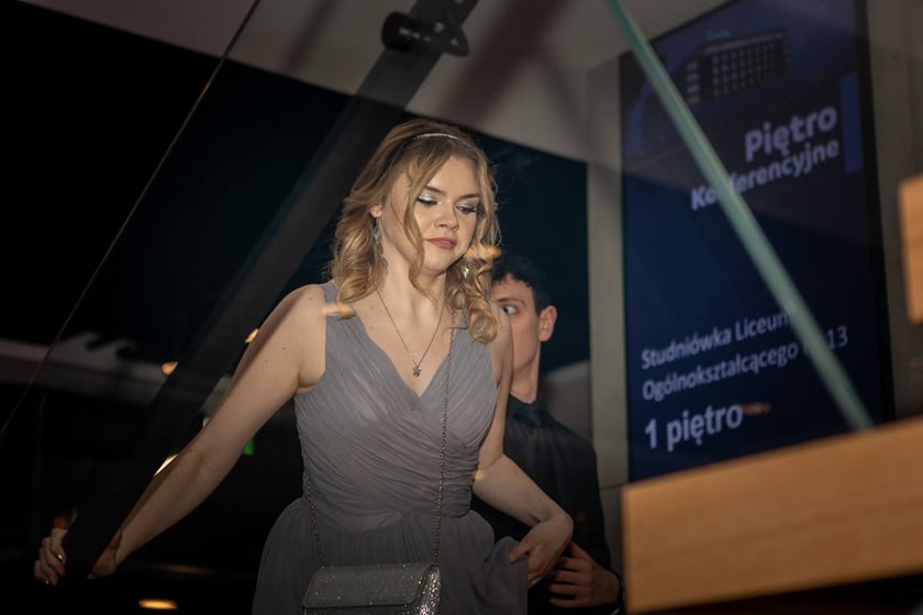 Studni&oacute;wka uczni&oacute;w&nbsp;klas maturalnych XIII LO im. Aleksandra Fredry we Wrocławiu