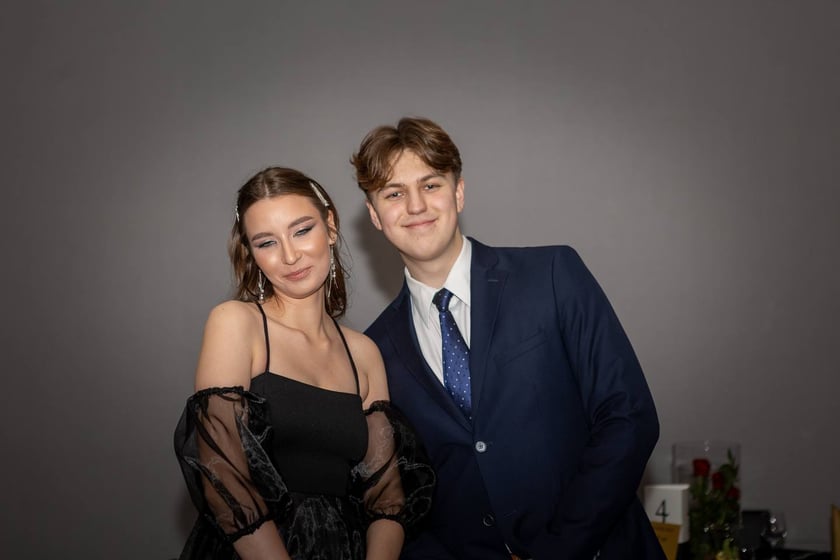 Studni&oacute;wka uczni&oacute;w&nbsp;klas maturalnych XIII LO im. Aleksandra Fredry we Wrocławiu