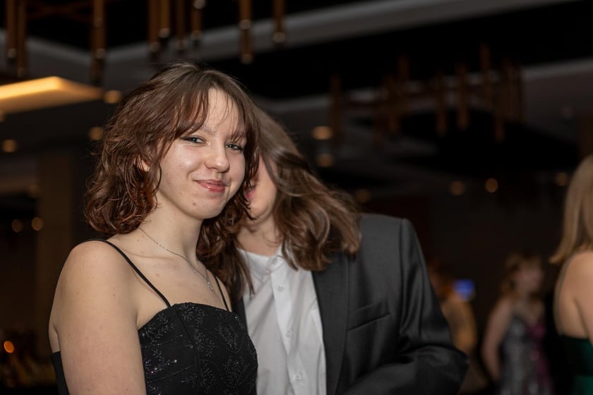 Studni&oacute;wka uczni&oacute;w&nbsp;klas maturalnych XIII LO im. Aleksandra Fredry we Wrocławiu