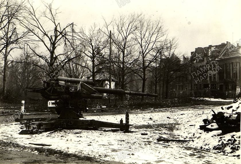 1945 , plac Powstańców Śląskich na początku 1945 roku.