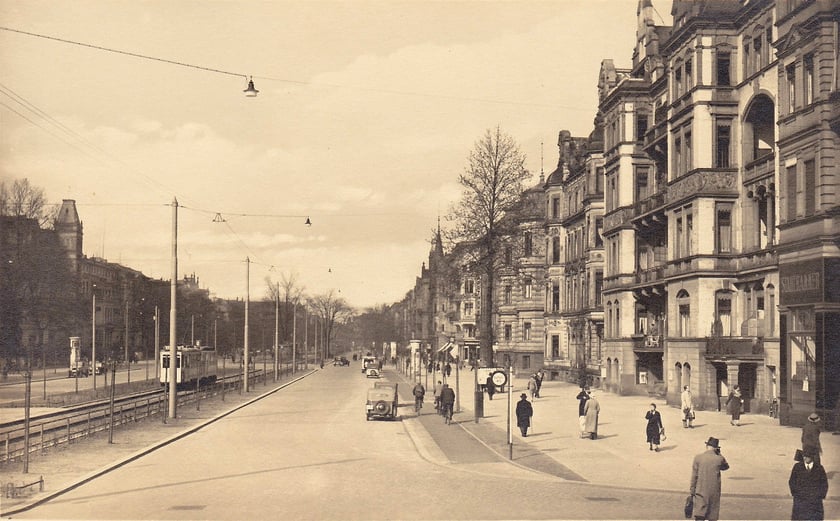 Lata 1930-1940 , Obecna ulica Powstańców Śląskich w latach 30 ubiegłego wieku.