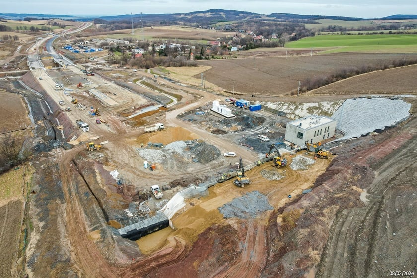Budowana trasa S3 Bolków - Kamienna Góra na Dolnym Śląsku, luty 2024
