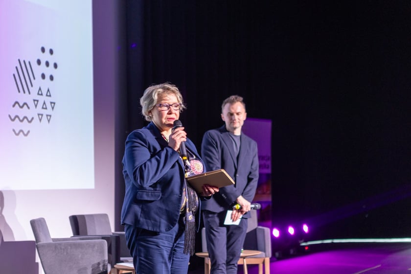 Konferencja &bdquo;Otwarte głowy&rdquo; we Wrocławskim Centrum Kongresowym &ndash; Ewa Skrzywanek, Dolnośląska Kurator Oświaty
