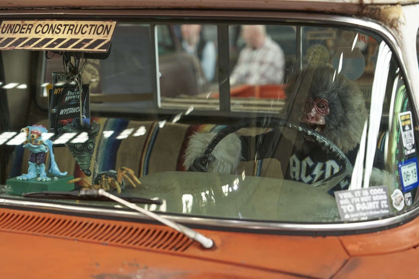 Kustomhead 2024 w Hali Stulecia - zabytkowe amerykańskie pojazdy we Wrocławiu