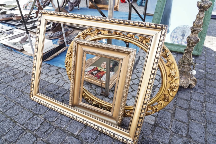 Giełda staroci pod Iglicą 24 lutego
