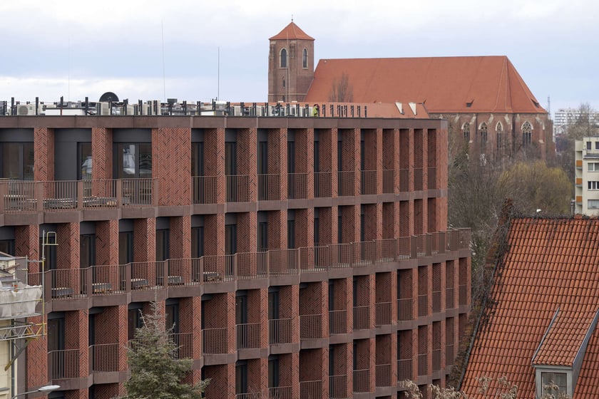 Budowa Bernardyńskiej 4, luty 2024