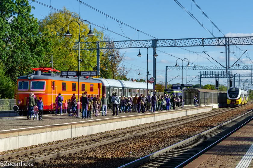 Wystawa lokomotyw i wagonów zorganizowana przez Klub Sympatyków Kolei we Wrocławiu