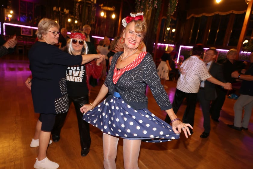 Bal z okazji Dnia Kobiet - Rock'n'rollowa Dama - lata 50. w Restauracji Letniej