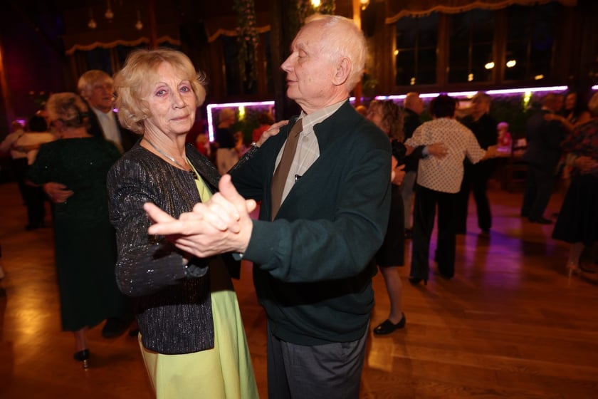 Bal z okazji Dnia Kobiet - Rock'n'rollowa Dama - lata 50. w Restauracji Letniej