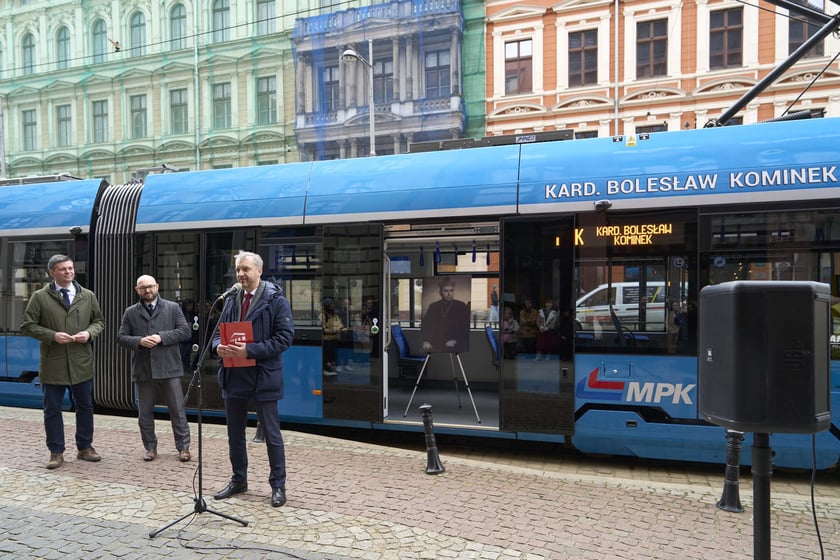 Nadanie tramwajowi imienia kard. Bolesława Kominka