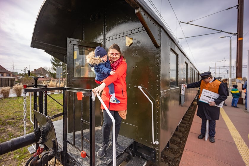 Pociąg retro, czyli kolejowe zakamarki Wrocławia - otwarcie sezonu 2024