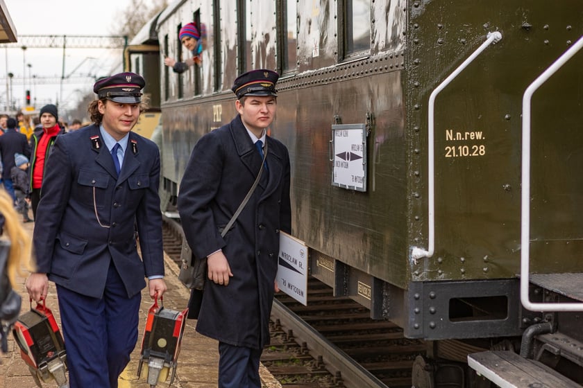 Pociąg retro, czyli kolejowe zakamarki Wrocławia - otwarcie sezonu 2024
