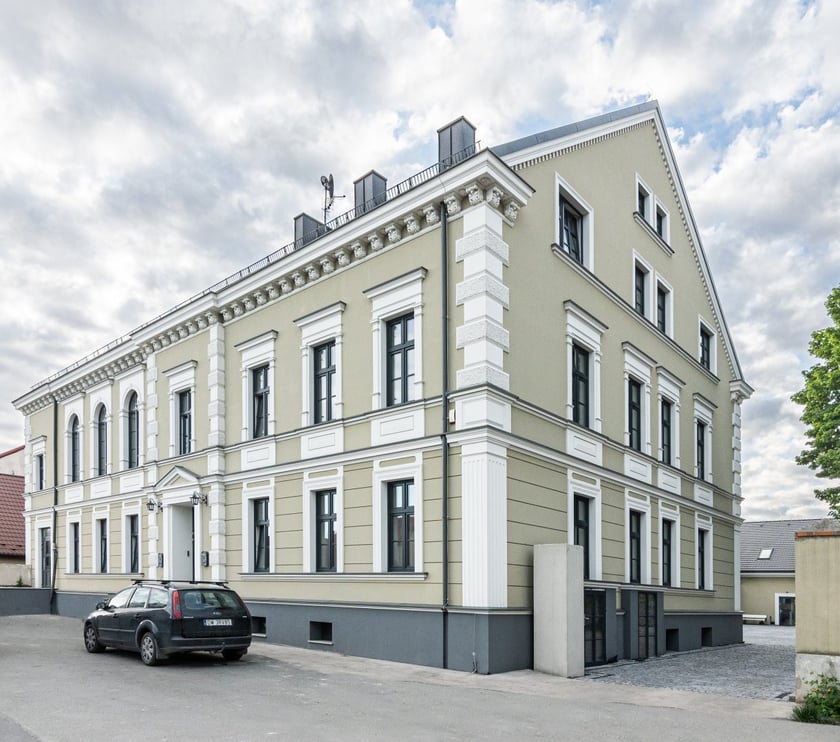 Hotel Jutrzenka: Jelcz - Laskowice