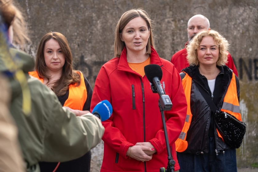 Akcja usuwania napisów we Wrocławiu w Światowym Dniu Walki z Dyskryminacją Rasową