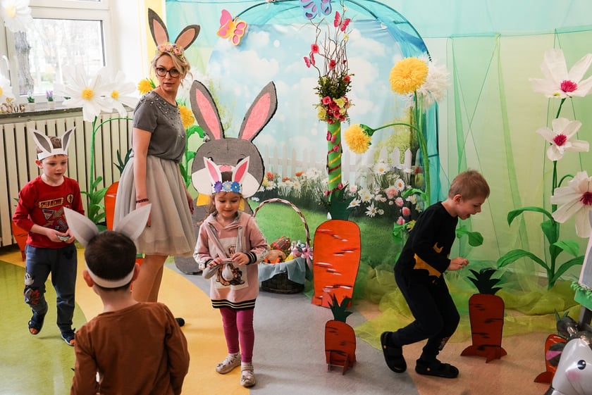 Spotkanie z Zajączkiem w Przedszkolu nr 149 „Tęczowa Polanka”