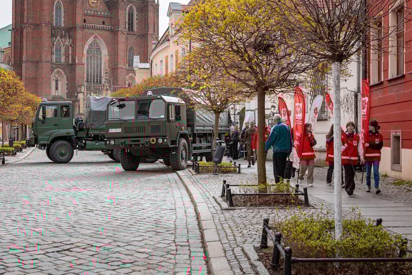 Caritas rozdał ubogim 600 paczek