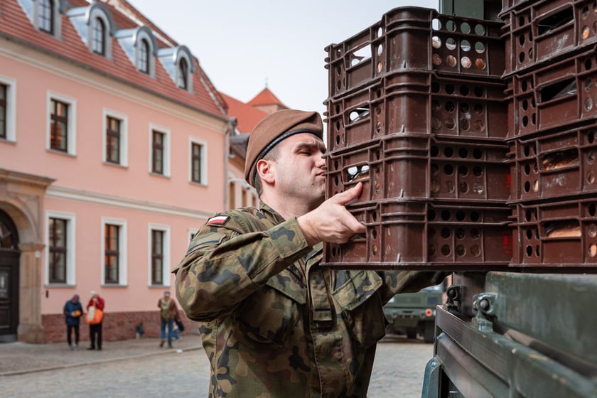 Caritas rozdał ubogim 600 paczek
