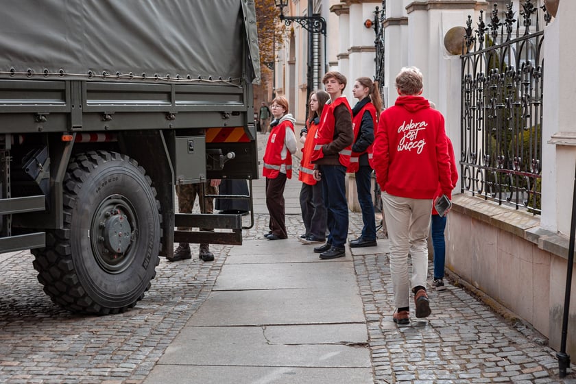 Caritas rozdał ubogim 600 paczek