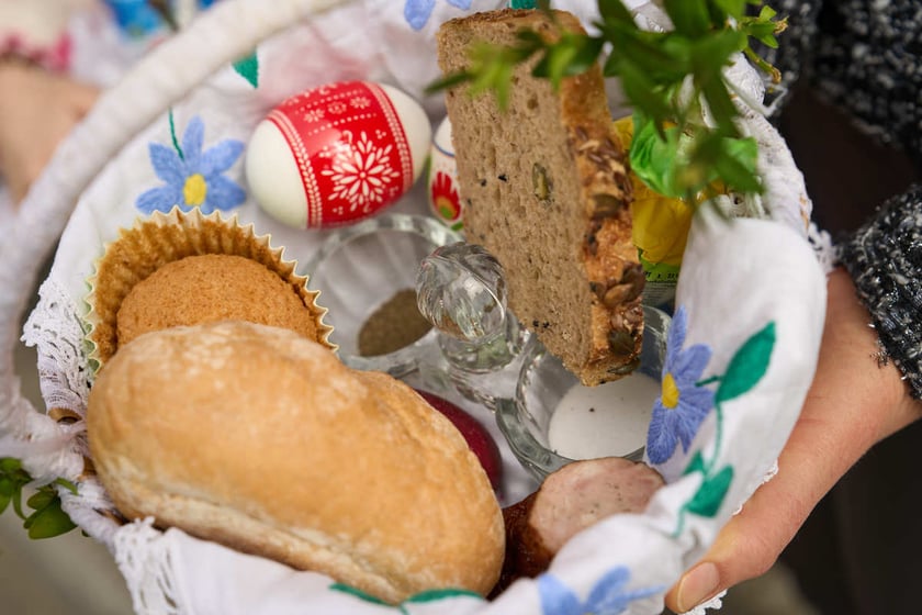 Swięcenie pokarmów w kościołach we Wrocławiu