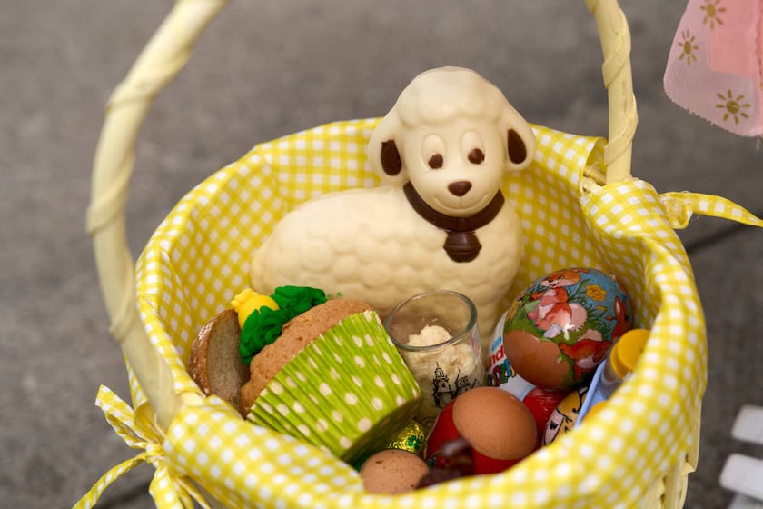 Swięcenie pokarmów w kościołach we Wrocławiu