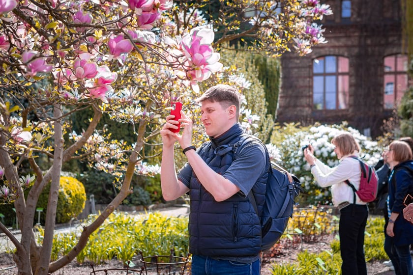 Wrocławski ogr&oacute;d botaniczny otwarty. Można go odwiedzać od 1 kwietnia do końca października.