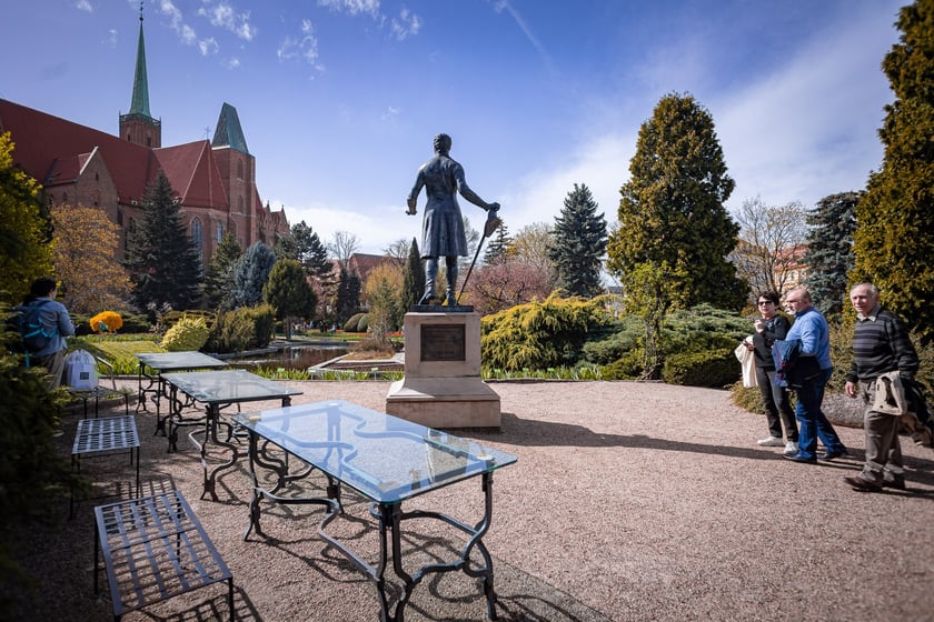 Wrocławski ogr&oacute;d botaniczny otwarty. Można go odwiedzać od 1 kwietnia do końca października.