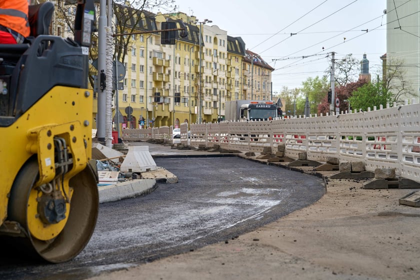 Przebudowa ul. Pomorskiej i pl. Staszica