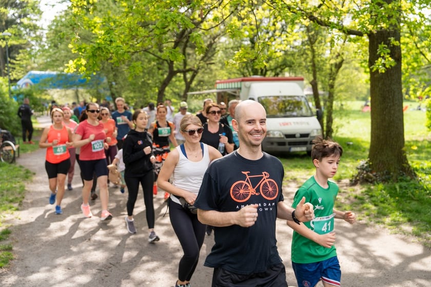 Charytatywny bieg „Mięśnie dla mięśni” w parku Grabiszyńskim