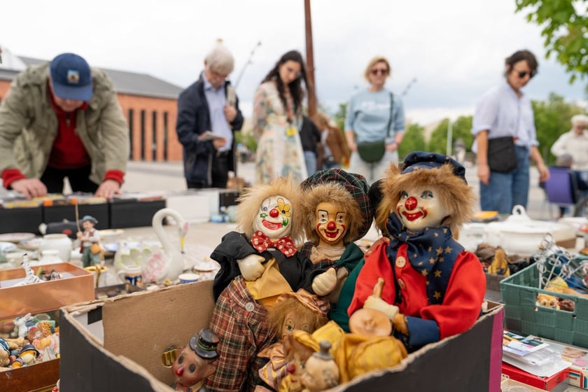 Pchli targ przy Centrum Historii Zjezdnia we Wrocławiu