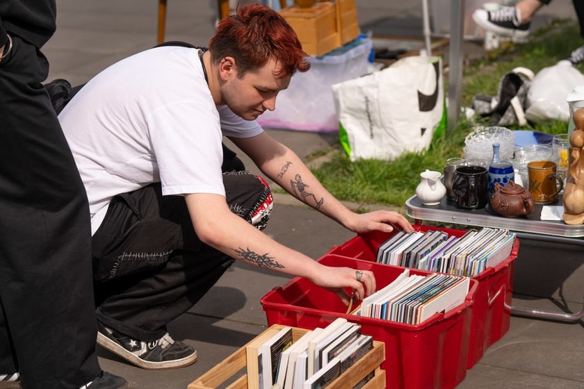 Pchli targ przy Centrum Historii Zjezdnia we Wrocławiu
