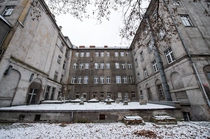 Budynki poszpitalne przy Traugutta w 2022 roku