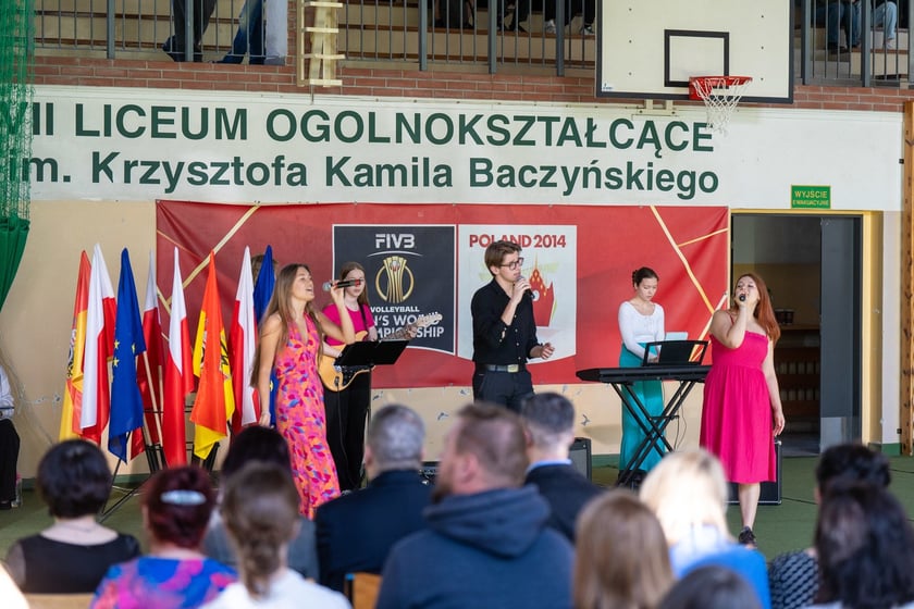 Zakończenie roku szkolnego maturzystów VII LO we Wrocławiu