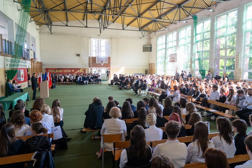Zakończenie roku szkolnego maturzystów VII LO we Wrocławiu