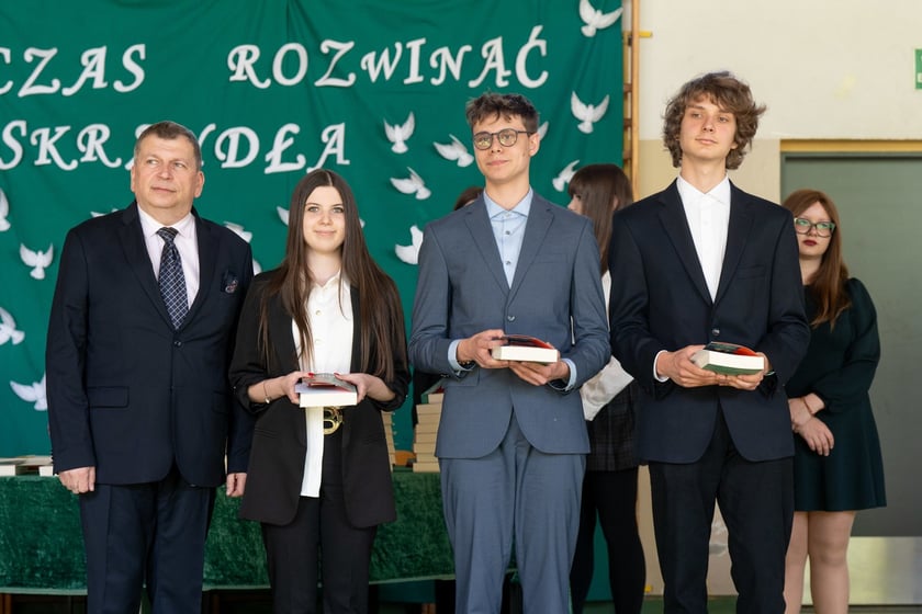 Zakończenie roku szkolnego maturzystów VII LO we Wrocławiu