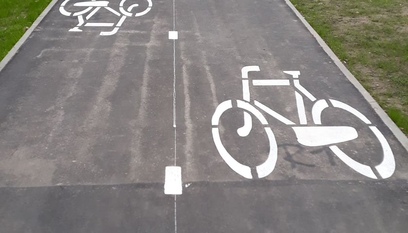 Trasa dla rower&oacute;w wzdłuż Karkonoskiej